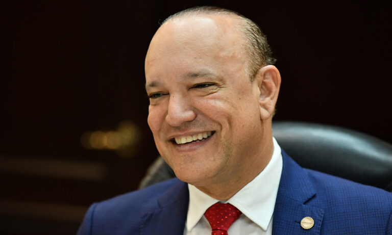 alcalde-ulises-rodriguez-destaca-avances-en-innovacion,-seguridad-y-desarrollo-en-santiago