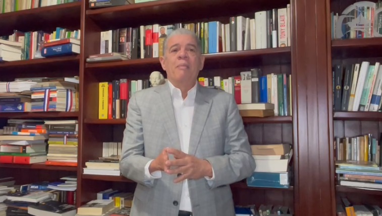 amarante-baret:-«danilo-medina-ordeno-mi-expulsion»