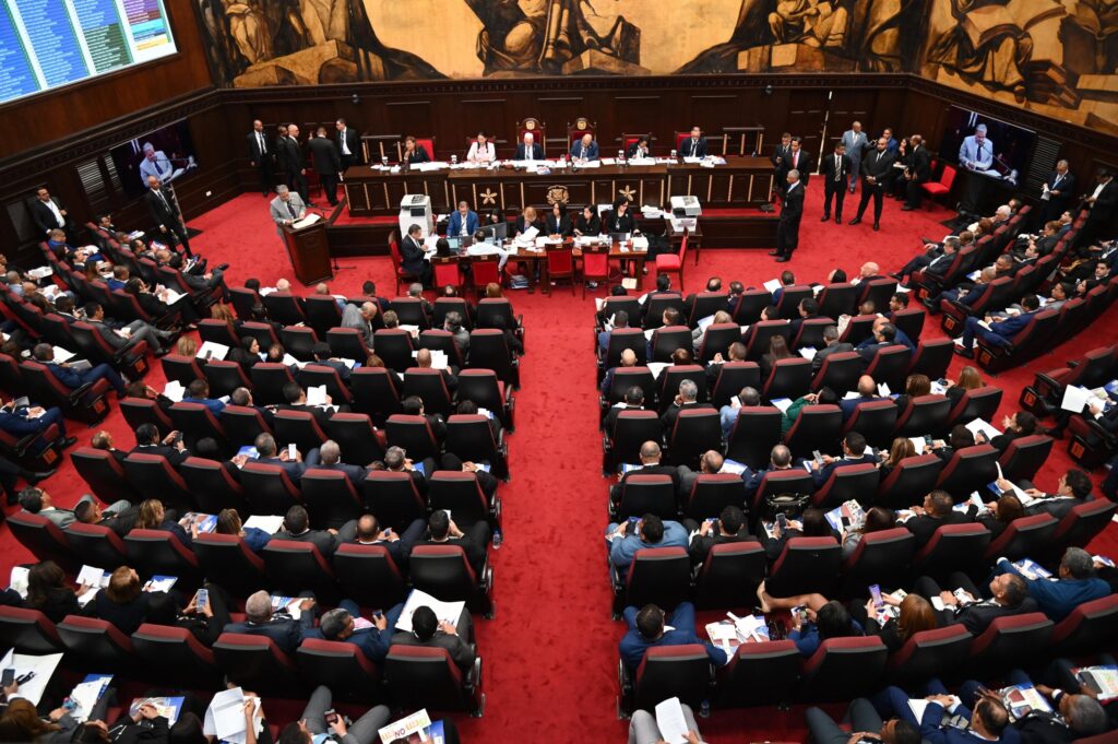 aprueban-reducir-de-190-a-178-la-cantidad-de-diputados