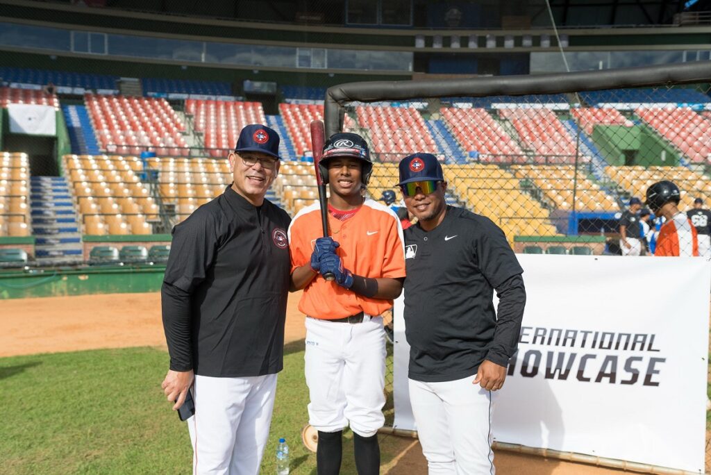 mas-de-130-prospectos-en-el-international- showcase-de-la-oficina-de-mlb-en-rd