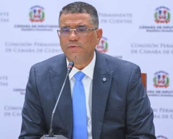 egresados-en-area-de-finanzas-reiteran-profesionalidad-aspirante-camara-de-cuentas