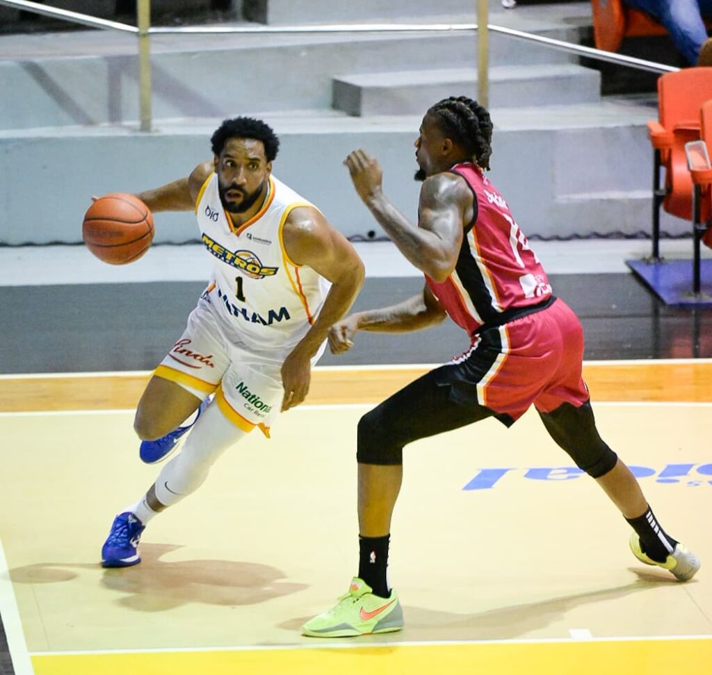 metros-vencen-en-un-dramatico-duelo-a-los-indios-y-sellan-su-clasificacion-en-la-lnb