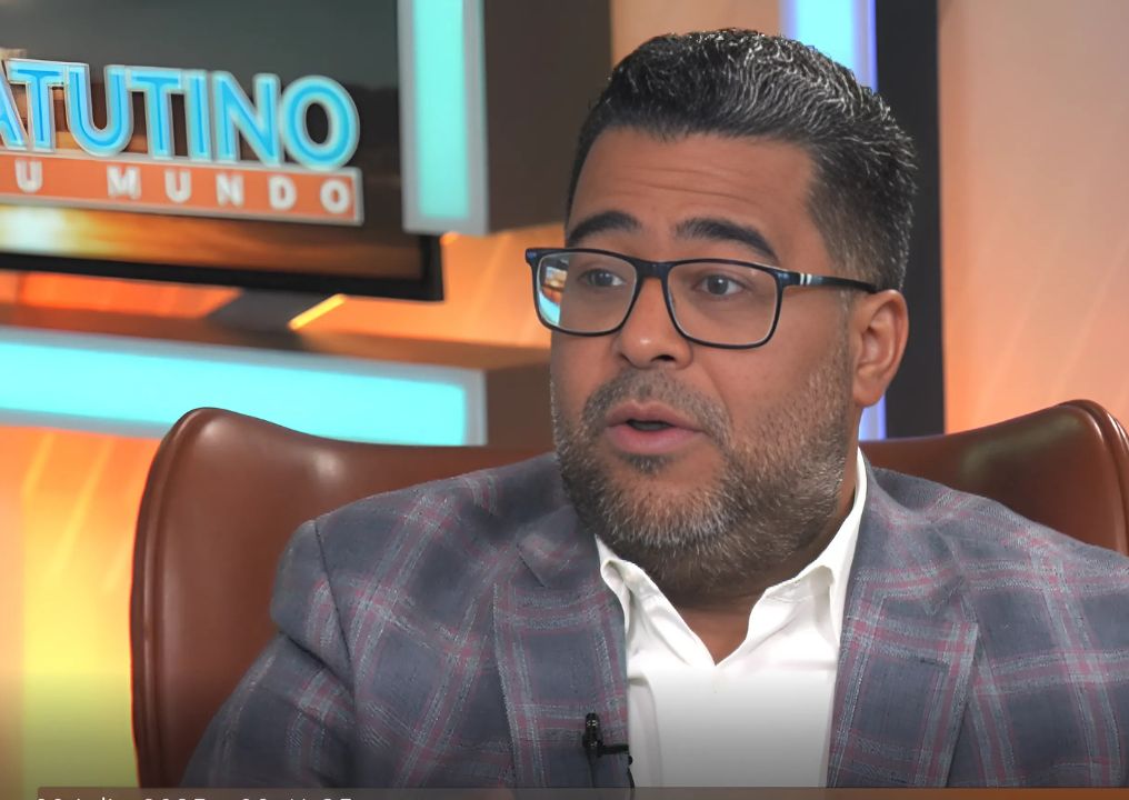 “con-la-chequera-del-estado-no”:-franklin-rodriguez-pide-a-presidenciables-del-prm-renunciar