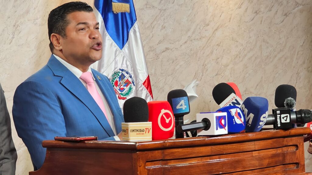 tobias-crespo-somete-proyecto-para-declarar-area-protegida-nacional-el-jardin-botanico-y-otras-areas-en-sd