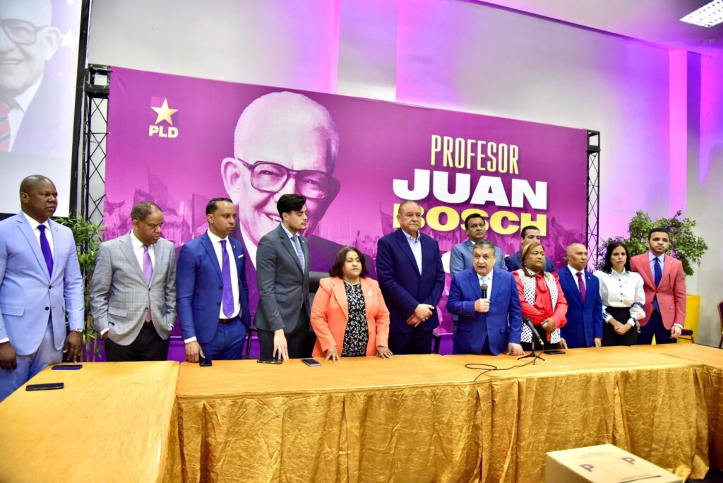 pld-ratifica-a-gustavo-sanchez-como-vocero-en-la-camara-de-diputados 