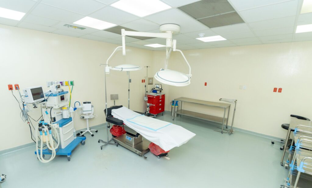 grupo-popular-aporta-equipos-medicos-a-maternidad-nuestra-senora-de-la-altagracia