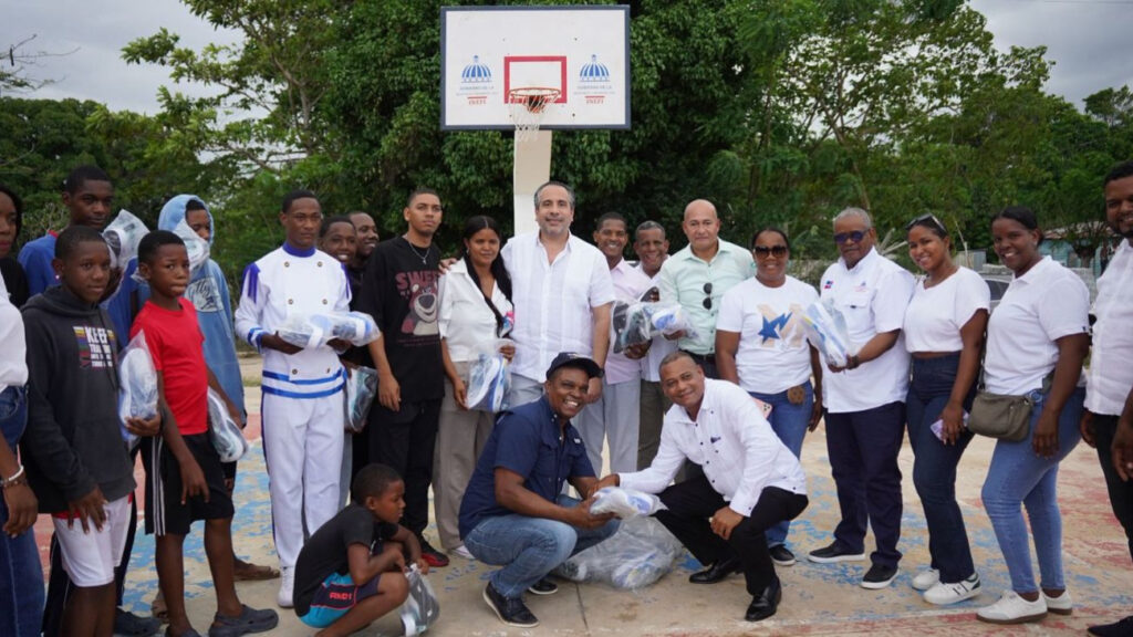 Inefi concluye primera semana de Gira Nacional de Entrega de Utilería Deportiva Escolar